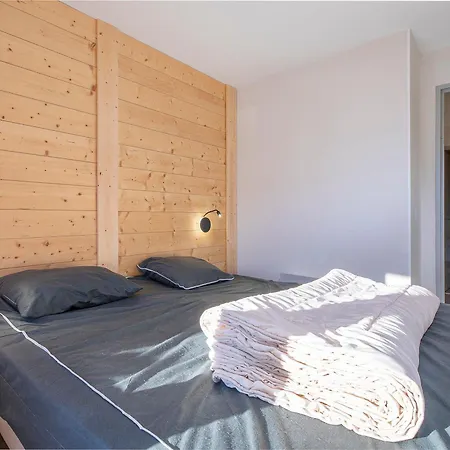 3 Pieces Avec Balcons Pour 7 A Apartment *
